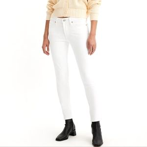 Levi’s White 711 Skinny Jeans Size 32 14